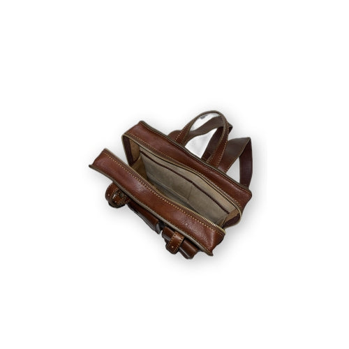 Classic natural leather backpack with umbrella holder