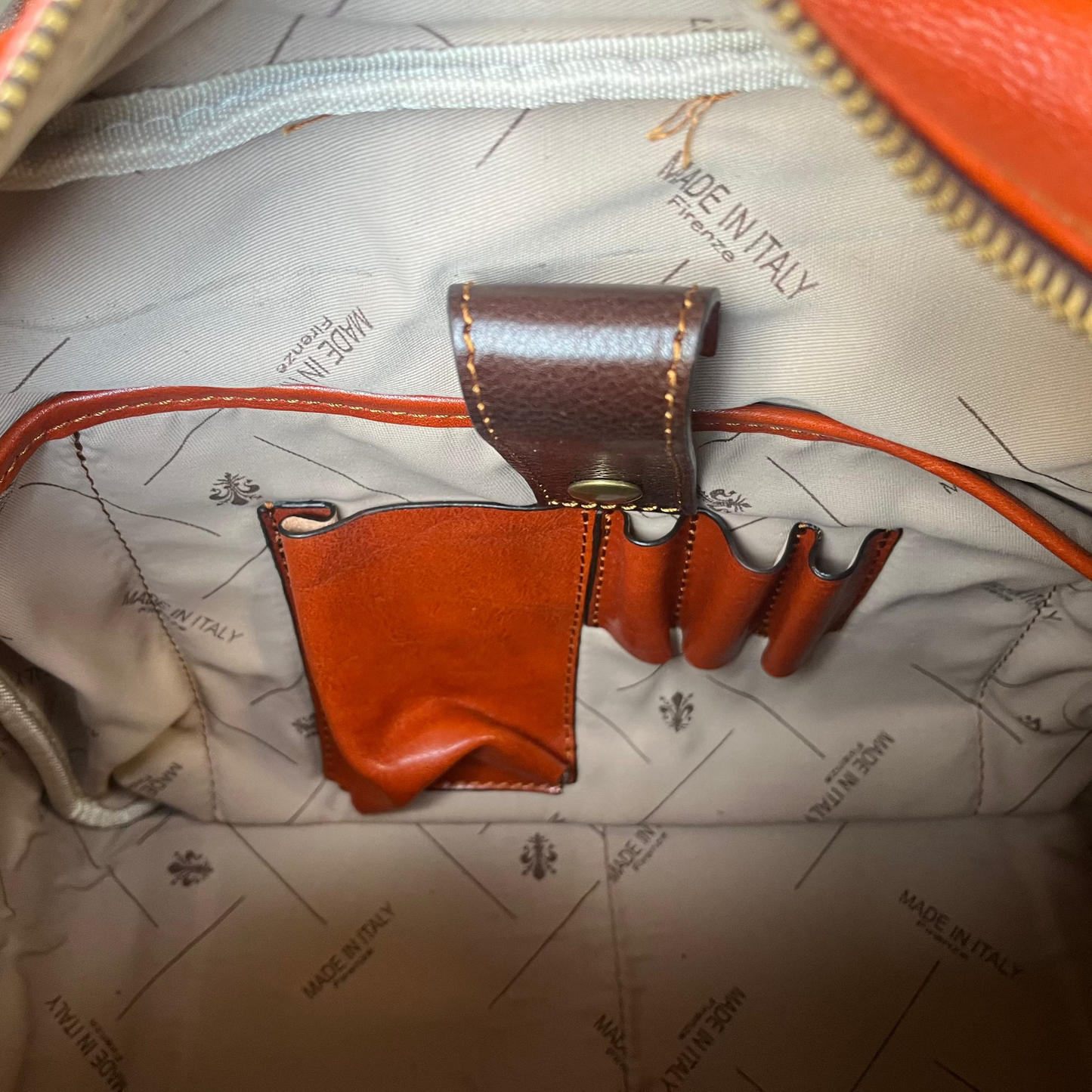 Tortue - Mallette compacte en cuir