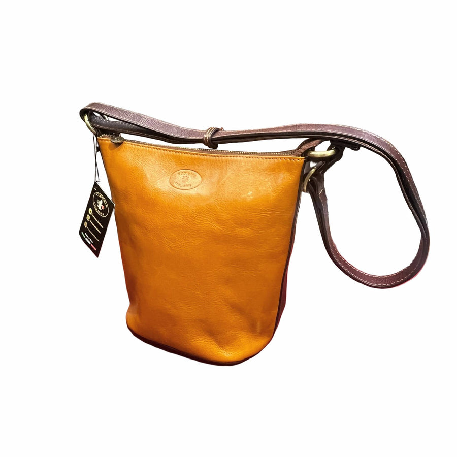 secchiello grande in pelle giallo e marrone borsa a spalla made in italy cuoieria taliana