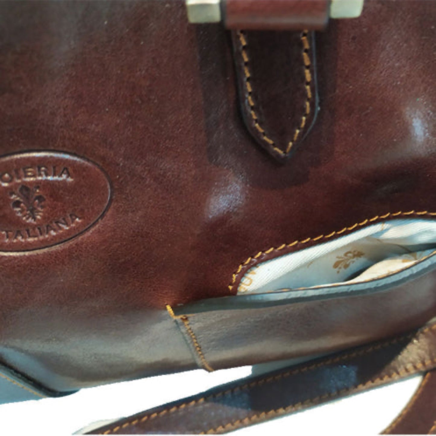 Bauletto moderno in pelle tasca