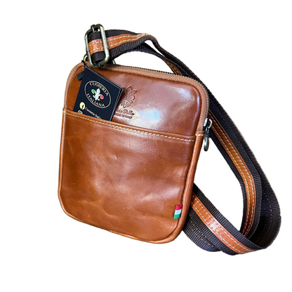 Borsello Mountain piccolo in pelle cuoio naturale accessorio da uomo In cuoio artigianale Made in Italy Cuoieria Italiana