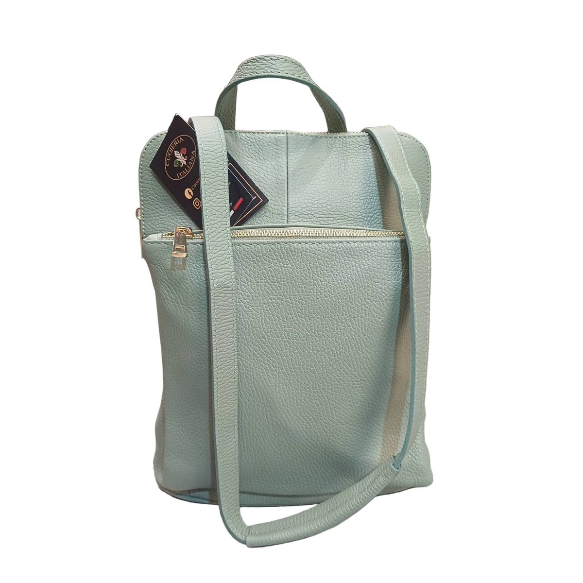 borsa zaino da donna in vitello martellato color salvia fatta a mano in cuoio tracolla in pelle made in italy cuoieria italiana