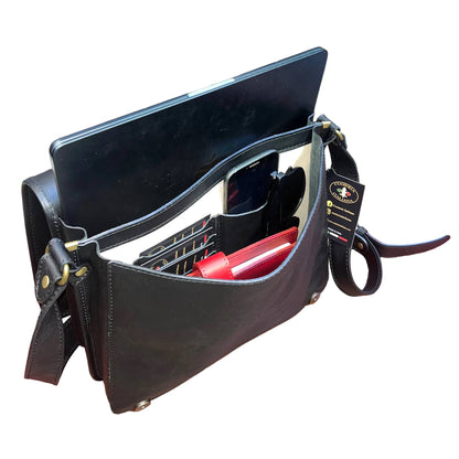 capienza interna destiny media postino cartella in pelle nera borsa fatta a mano in cuoio made in italy cuoieria italiana®