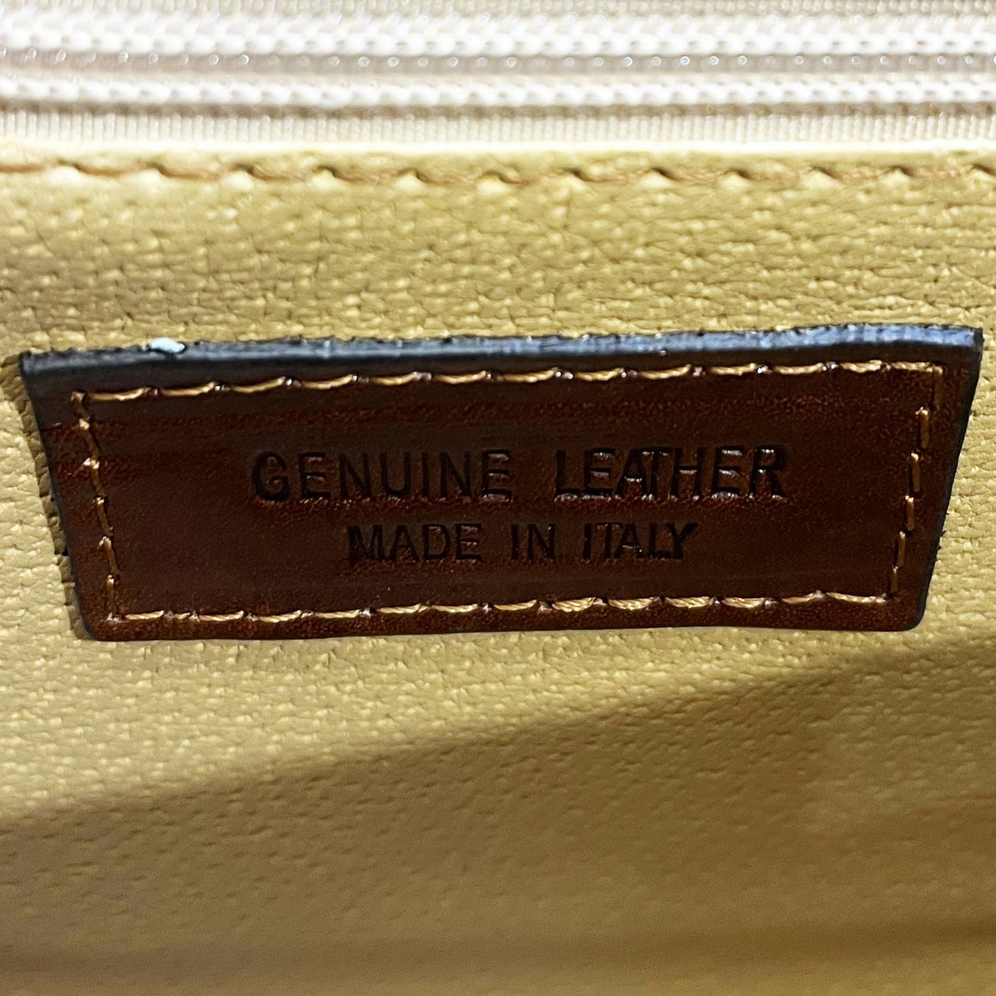 dettagli cometa borsa a tracolla in pelle marrone classico da donna borsa fatta a mano in cuoio made in italy cuoieria italiana
