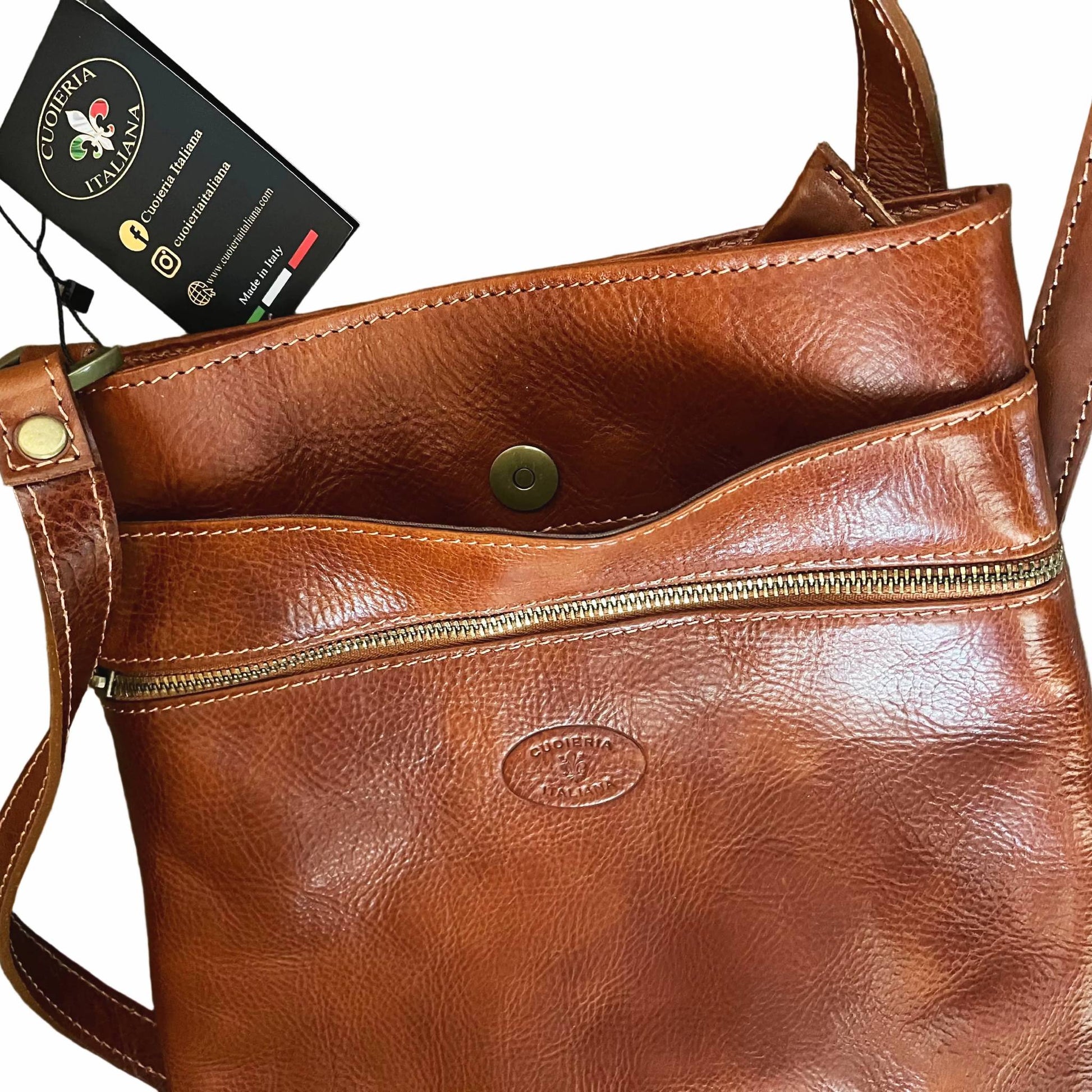 dettagli tasche borsello west in pelle cuoio naturale da uomo borsa in cuoio artigianale made in italy cuoieria italiana