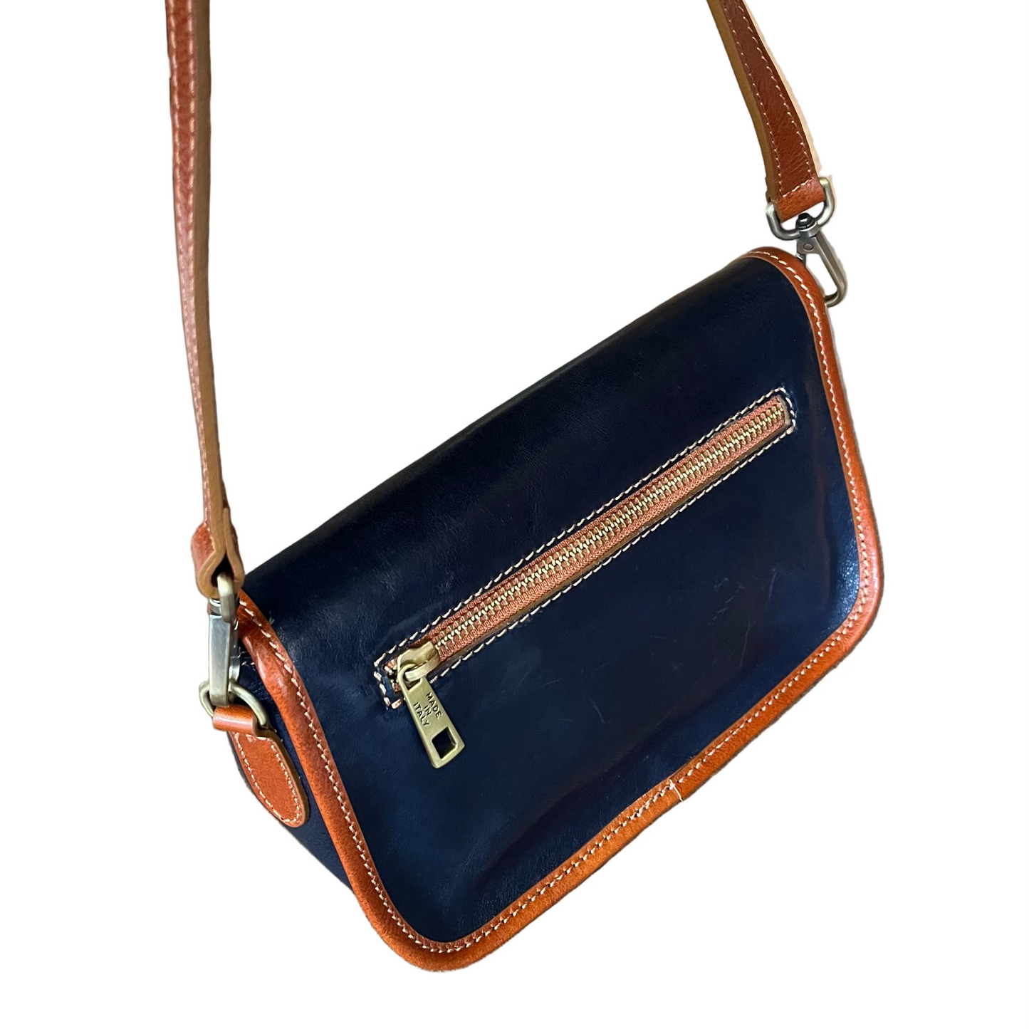 dietro ares postino compatta in pelle blue navy e cuoio da donna con maniglia e tracolla made in italy cuoieria italiana