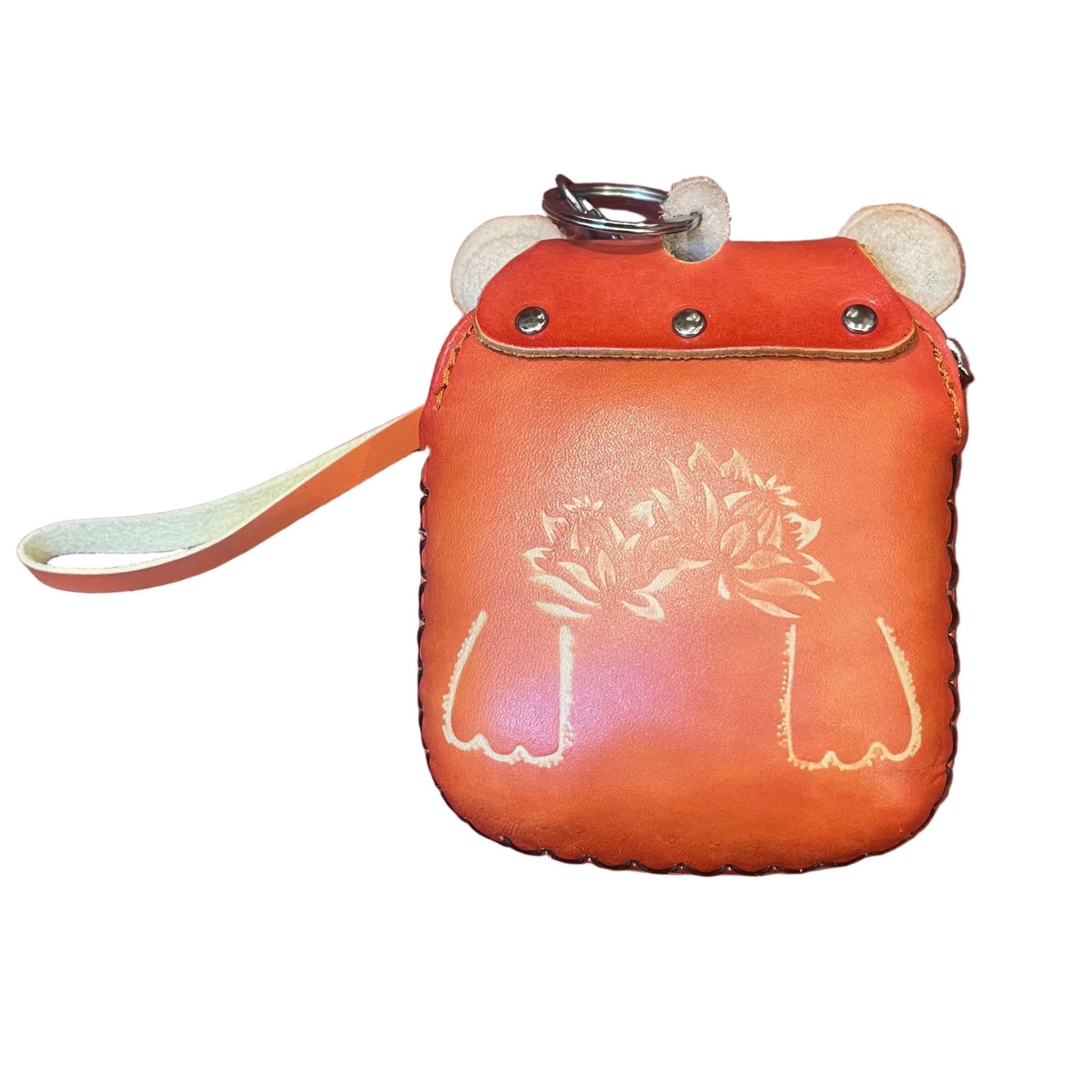 dietro tigre porta chiavi in pelle arancione artigianale accessorio in cuoio cuoieria italiana