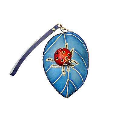 foglia porta chiavi in pelle azzurro artigianale accessorio in cuoio made in italy cuoieria italiana