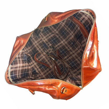interno capienza scomparti e tasche borsone in pelle tinta cuoio naturale con tricolore bagaglio a mano in cuoio fatto a mano made in italy cuoieria italiana ®