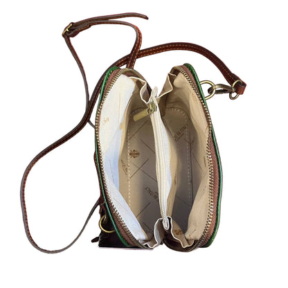 interno scomparti e tasche ambrosia borsa a tracolla in pelle verde e marrone da donna fatta a mano in cuoio made in italy cuoieria italiana