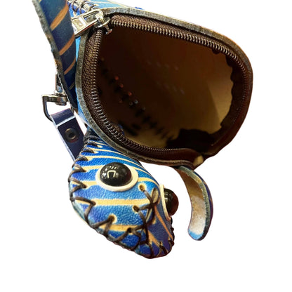 interno tartaruga porta chiavi in pelle azzurro artigianale accessorio in cuoio cuoieria italiana