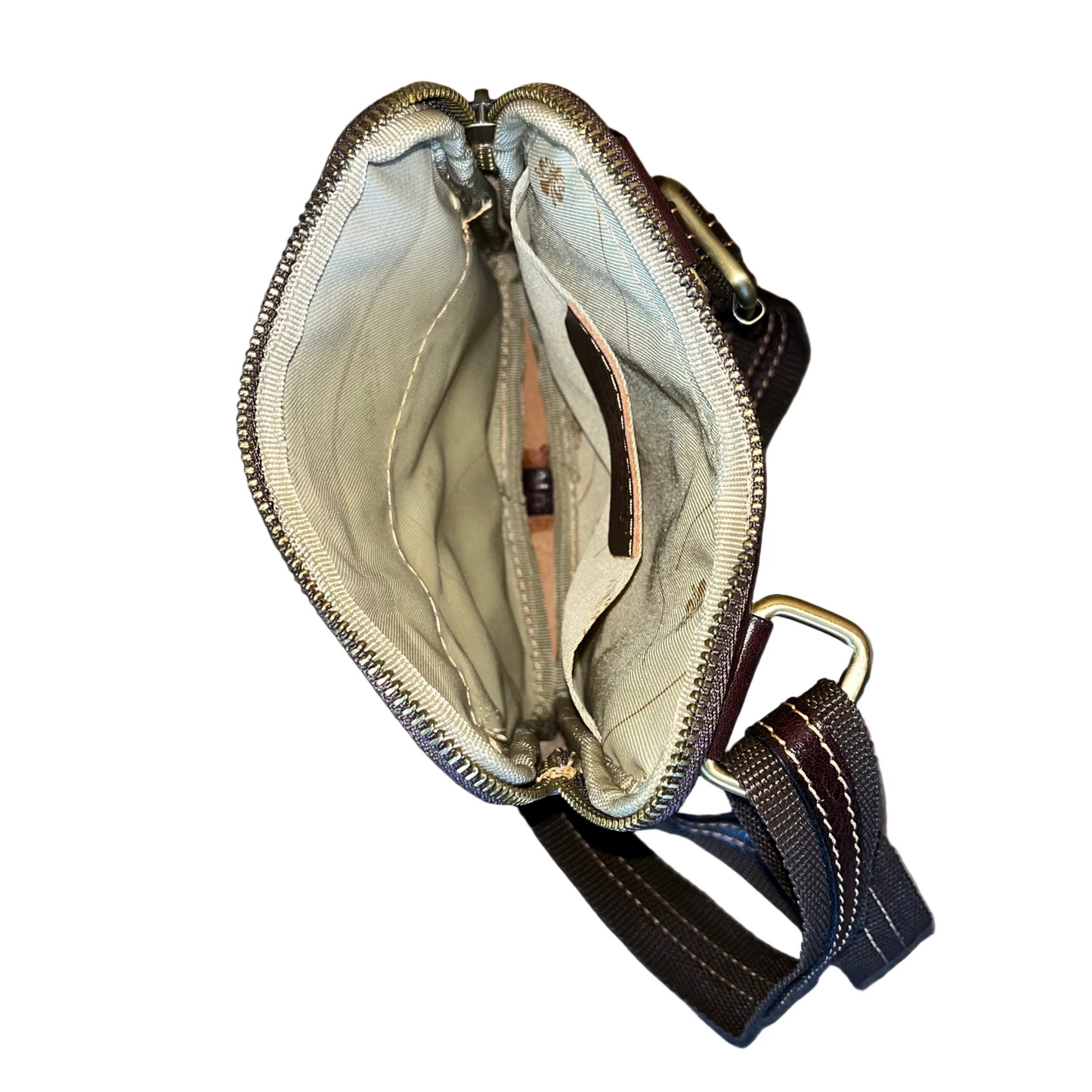 interno tasche Borsello Mountain piccolo in pelle accessorio da uomo In cuoio artigianale Made in Italy Cuoieria Italiana