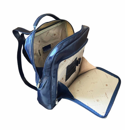 interno zaino grande compatto in pelle blu borsa in cuoio made in italy cuoieria italiana