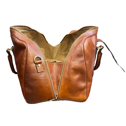 lato aperto borsone in pelle cuoio naturale da bagaglio a mano borsa da viaggio artigianale e resistente made in italy cuoieria italiana