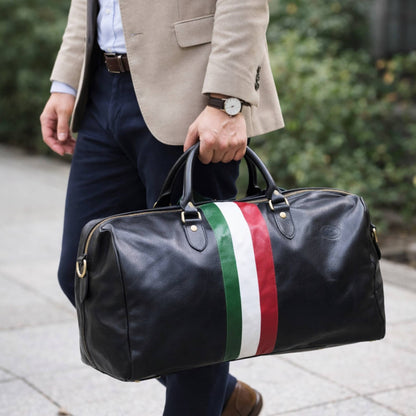 modello borsone da viaggio in pelle nera con tricolore bagaglio a mano artigianale made in italy cuoieria italiana