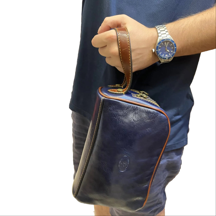 modello folgore pochette in pelle blue navy e marrone unisex fatto a mano in cuoio made in italy cuoieria italiana®
