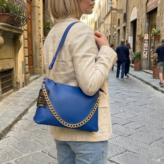 modello gemini grande borsa a tracolla in pelle blu elettrico da donna artigianale made in italy cuoieria italiana