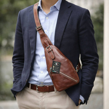 modello monospalla fast in pelle cuoio naturale accessorio borsa spallone unisex made in italy cuoieria italiana