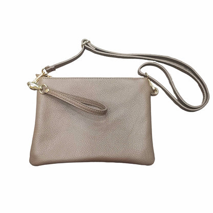 pochette grande in pelle taupe scuro da donna vitello martellato made in italy cuoieria italiana