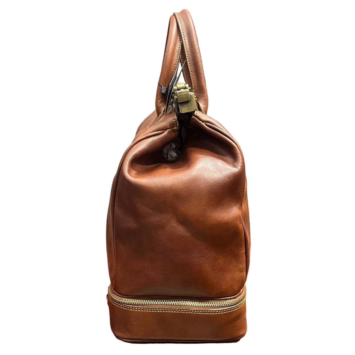 profilo lato larghezza atlante bagaglio classico in cuoio borsa da lavoro e viaggio con rinforzo in metallo fatta a mano in pelle marrone made in italy cuoieria italiana®
