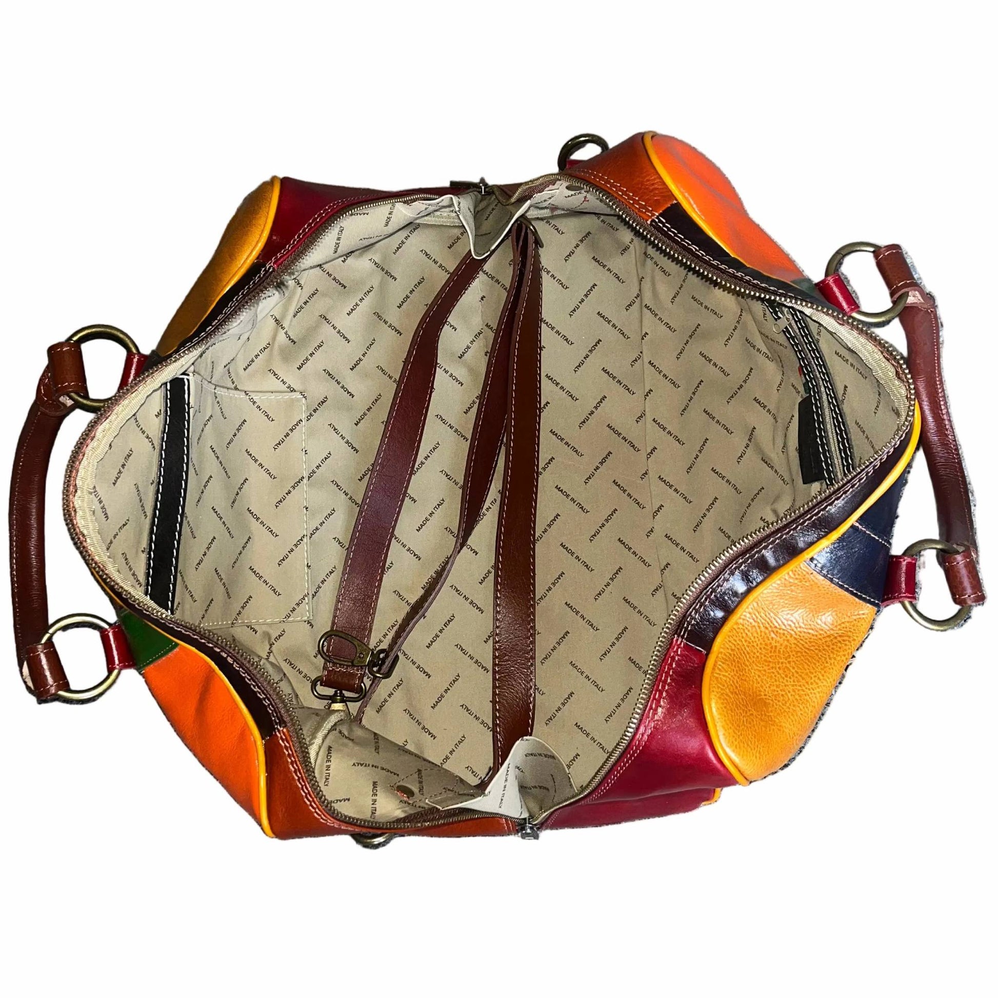 scomparto interno e tasche borsone piccolo in pelle multicolor bagaglio a mano artigianale made in italy cuoieria italiana