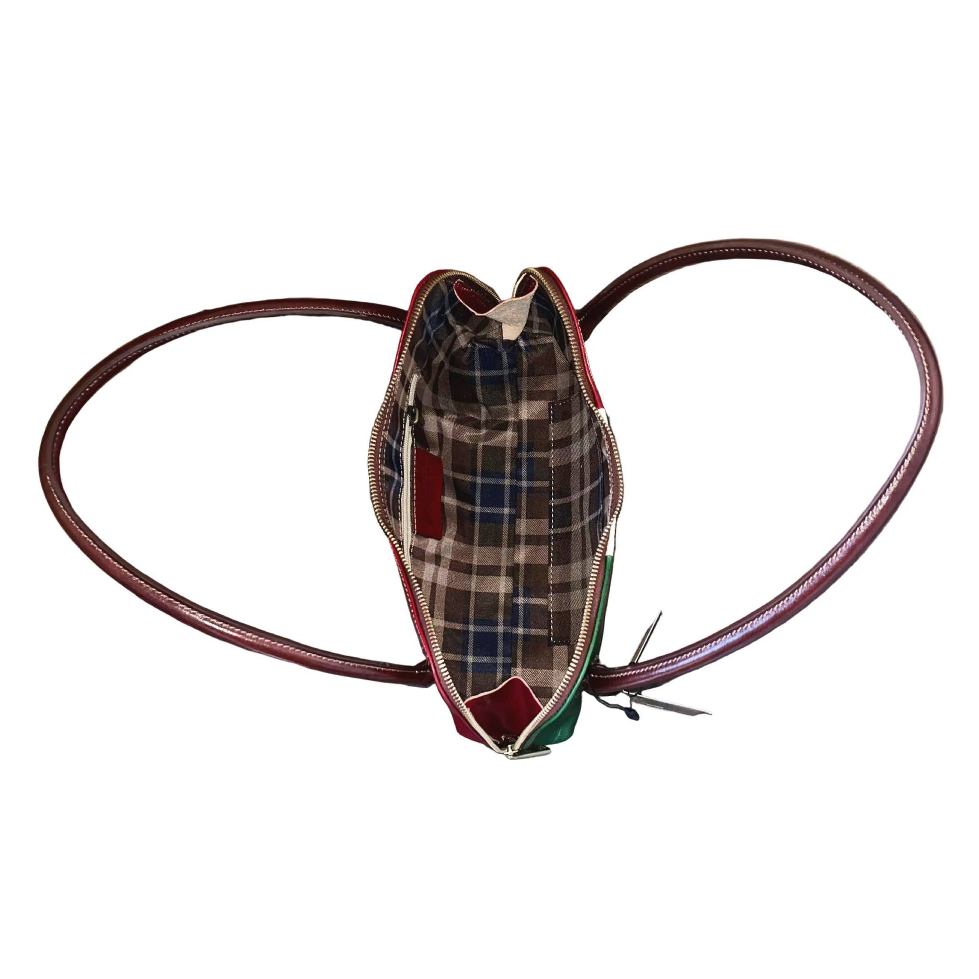 scomparto interno e tasche serena borsa elegante a spalla e mano in pelle tricolore italiano borsetta in cuoio da donna artigianale made in italy cuoieria italiana