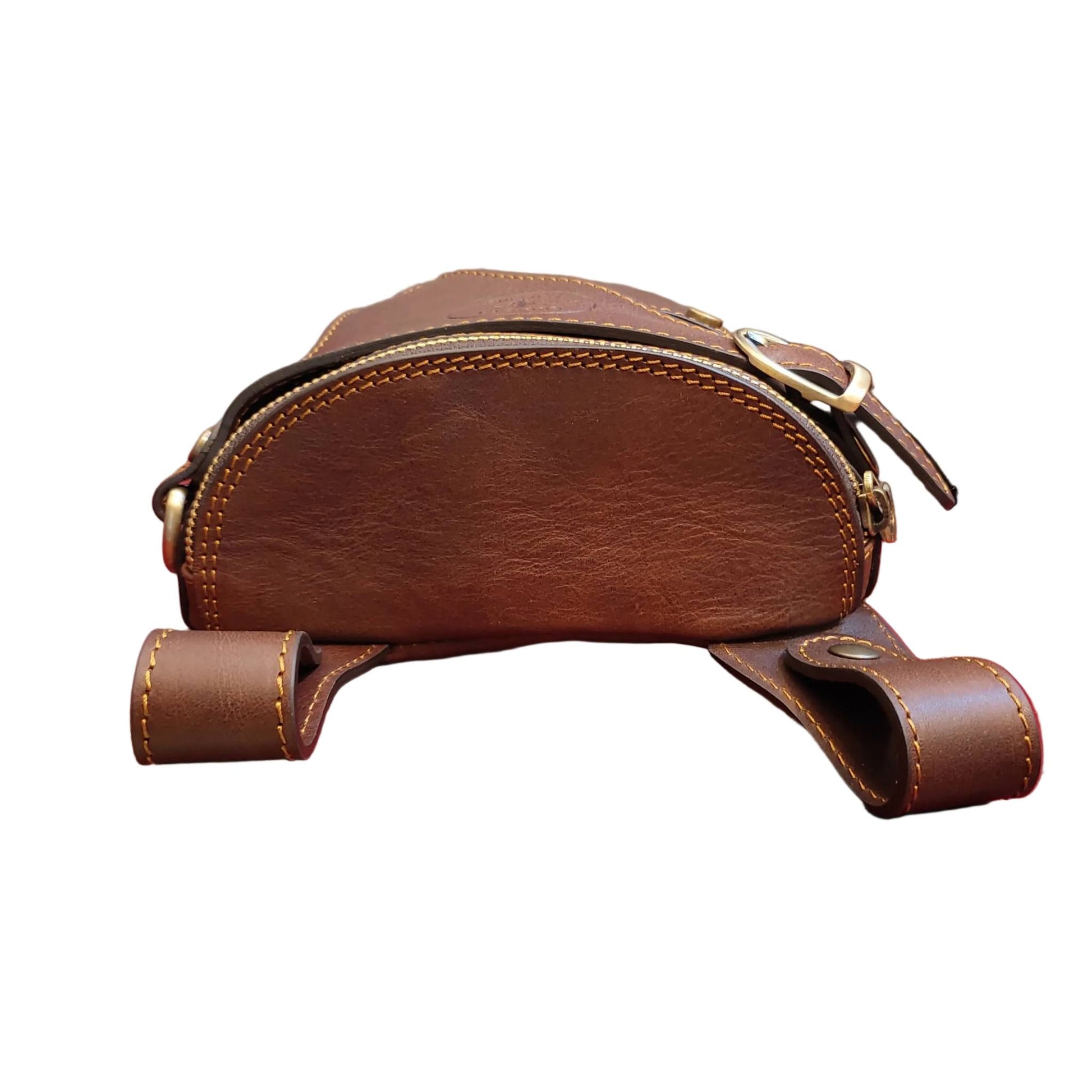 sopra centauro borsa laterale per gamba da moto in pelle marrone marsupio custodia accessorio artigianale in cuoio made in italy cuoieria italiana
