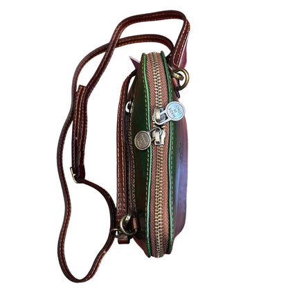 sopra e chiusura con cerniera zip in metallo ambrosia borsa a tracolla in pelle verde e marrone da donna fatta a mano in cuoio made in italy cuoieria italiana