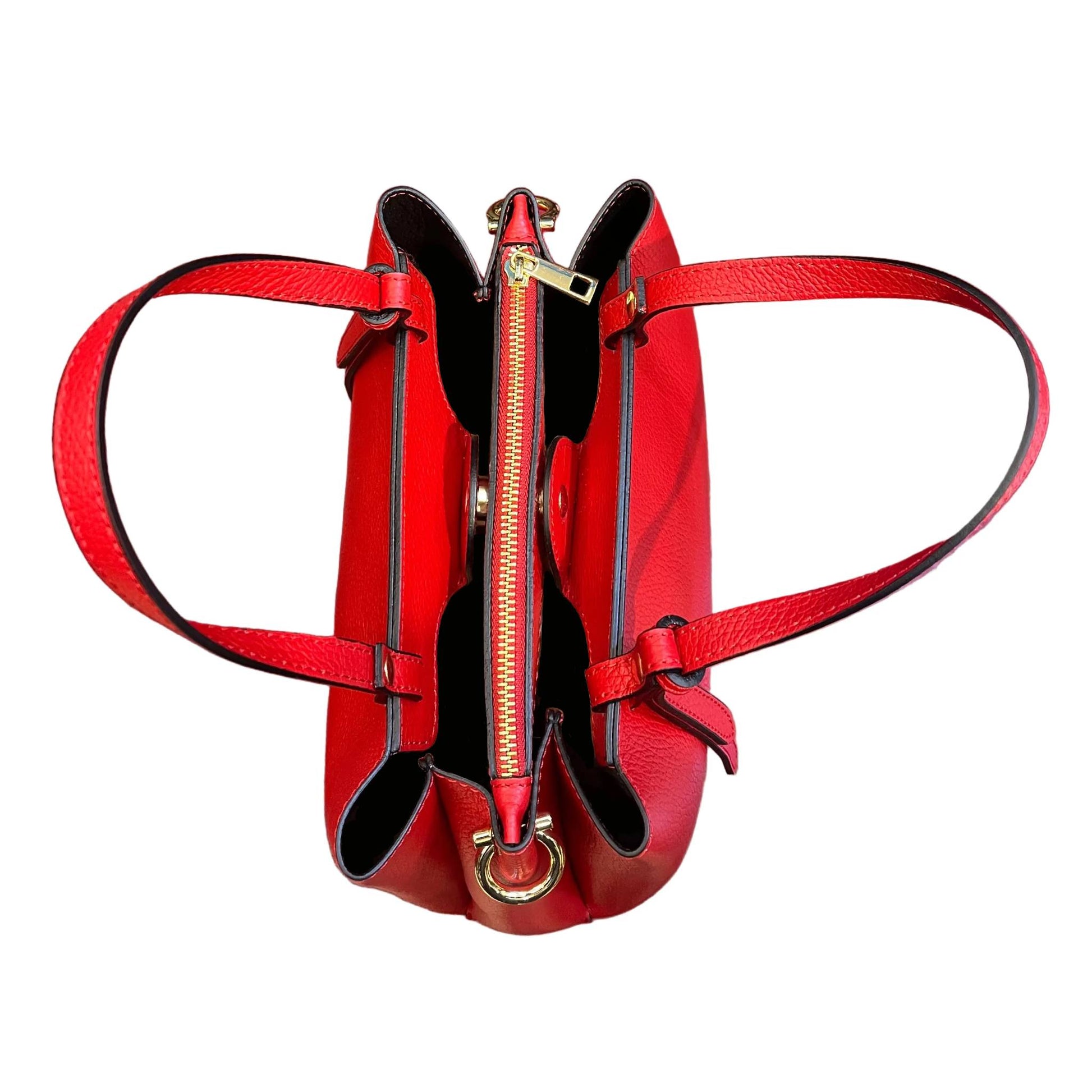 sopra stellaris in vitello martellato rossa borsa a tracolla in pelle da donna artigianale made in Italy cuoieria italiana