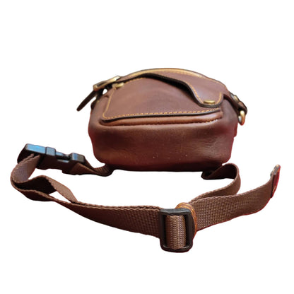sotto centauro borsa laterale per gamba da moto in pelle marrone marsupio custodia accessorio artigianale in cuoio made in italy cuoieria italiana