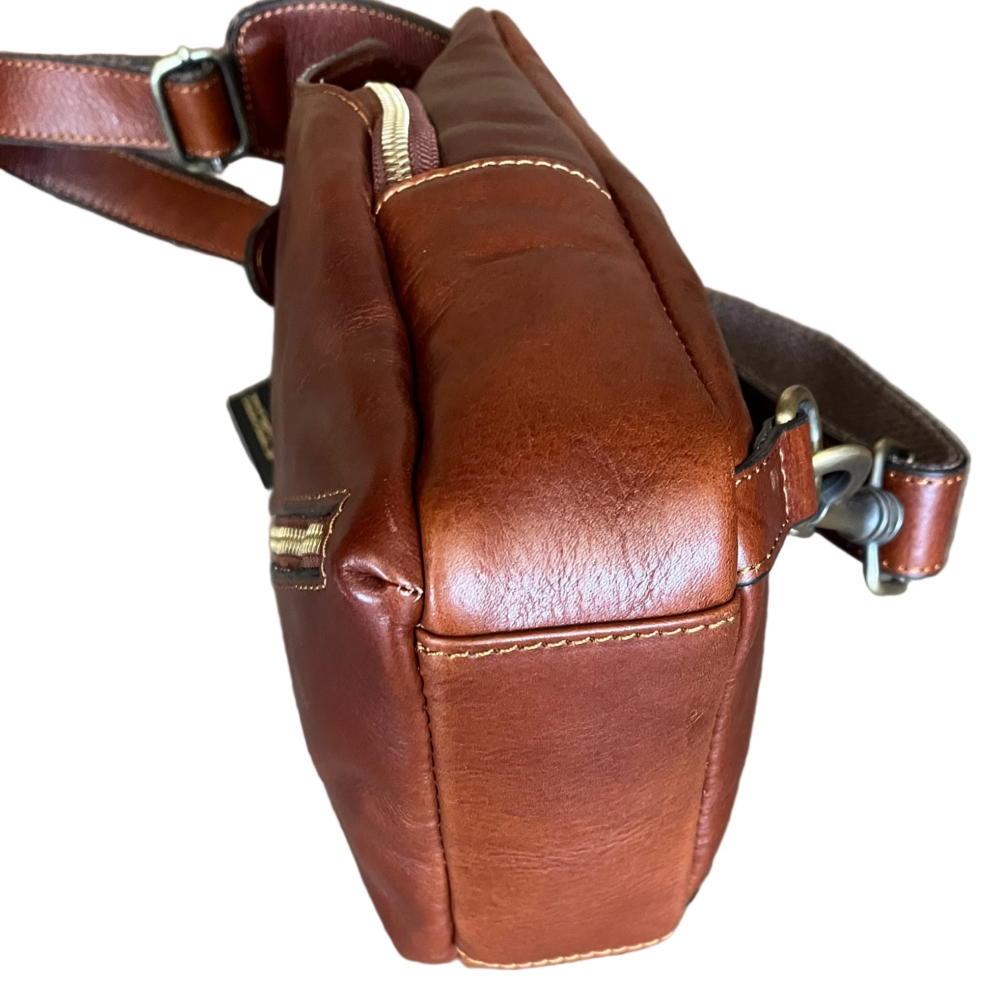 sotto monospalla fast in pelle accessorio borsa spallone unisex made in italy cuoieria italiana