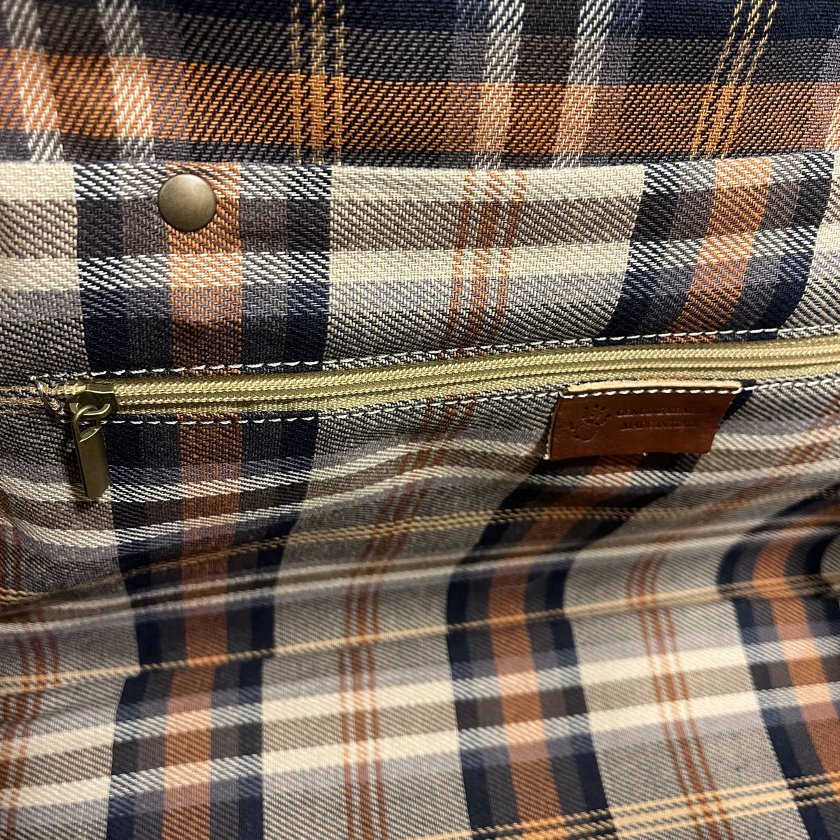 tasca zip cerniera interna gimnasio bagaglio a mano sportivo in cuoio borsa da viaggio borsone fatto a mano in pelle marrone classico made in italy cuoieria italiana®