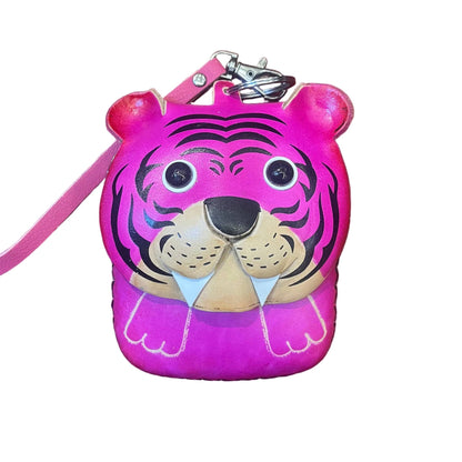 tigre porta chiavi in pelle fucsia artigianale accessorio in cuoio cuoieria italiana